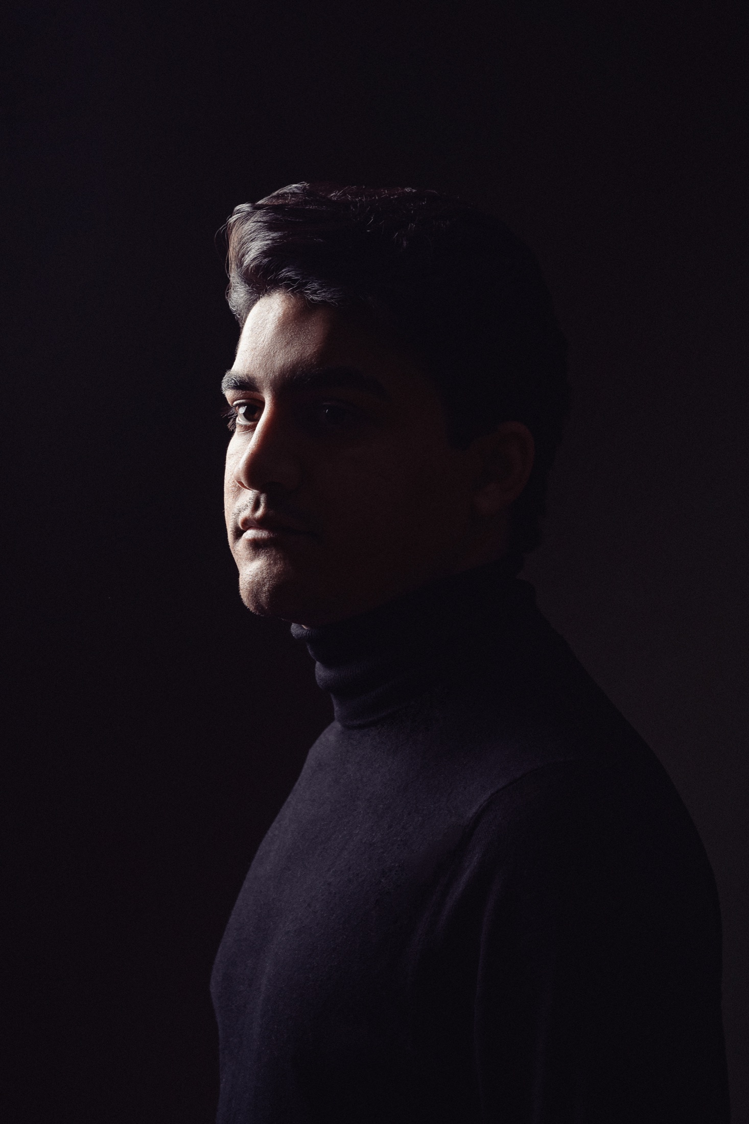 Retrato de perfil de Tiago Marques